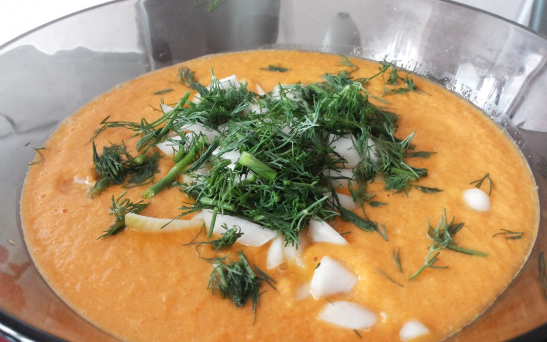 Сурова веган крем супа от моркови и авокадо