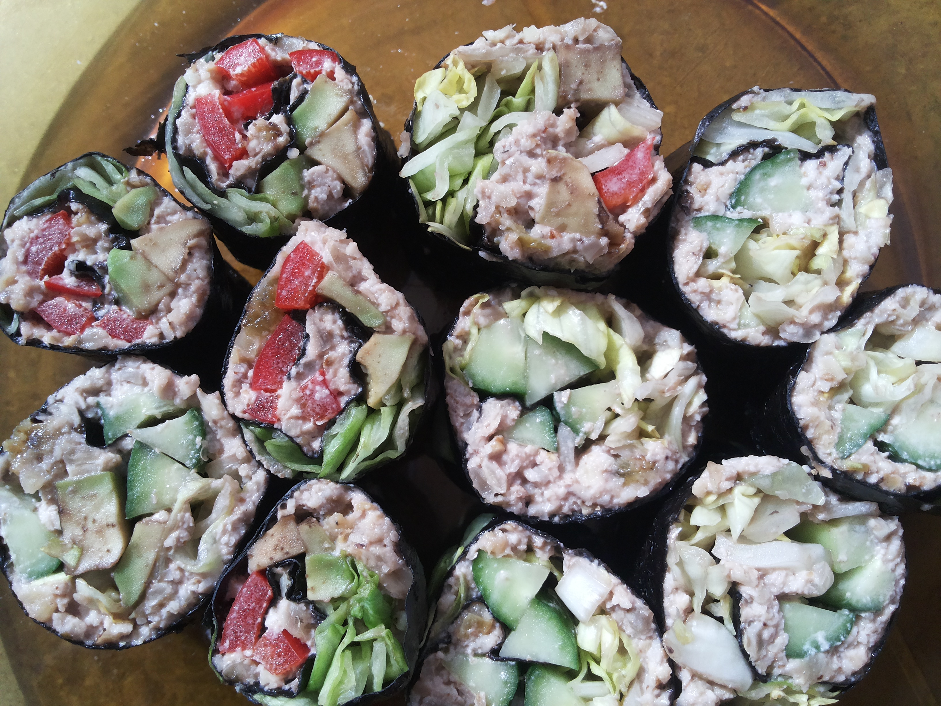 Невероятно вкусно сурово веган суши